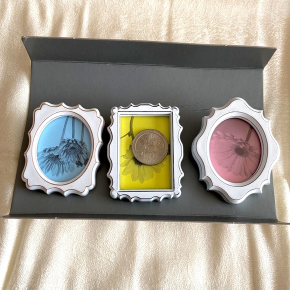 2/$14 magnet clip frame set - Picture 2 of 4